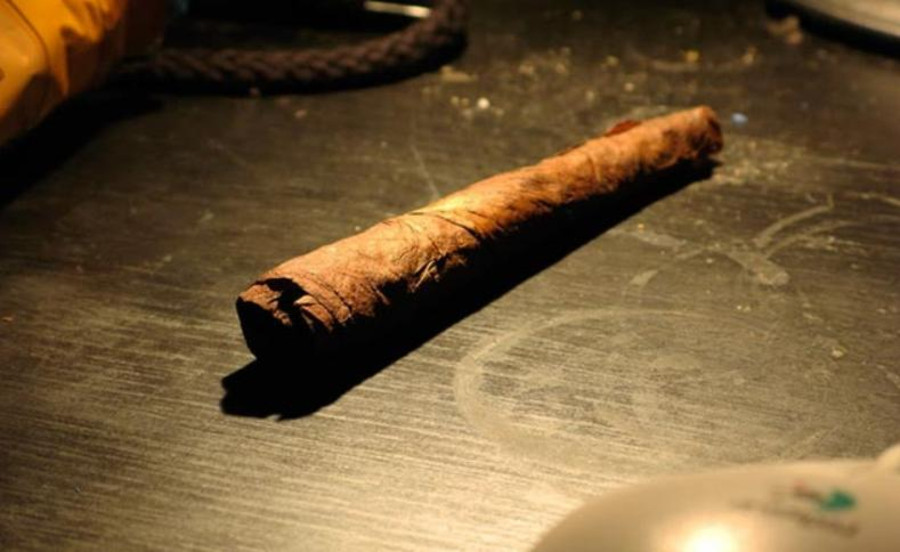 How to Roll a Weed Cigar